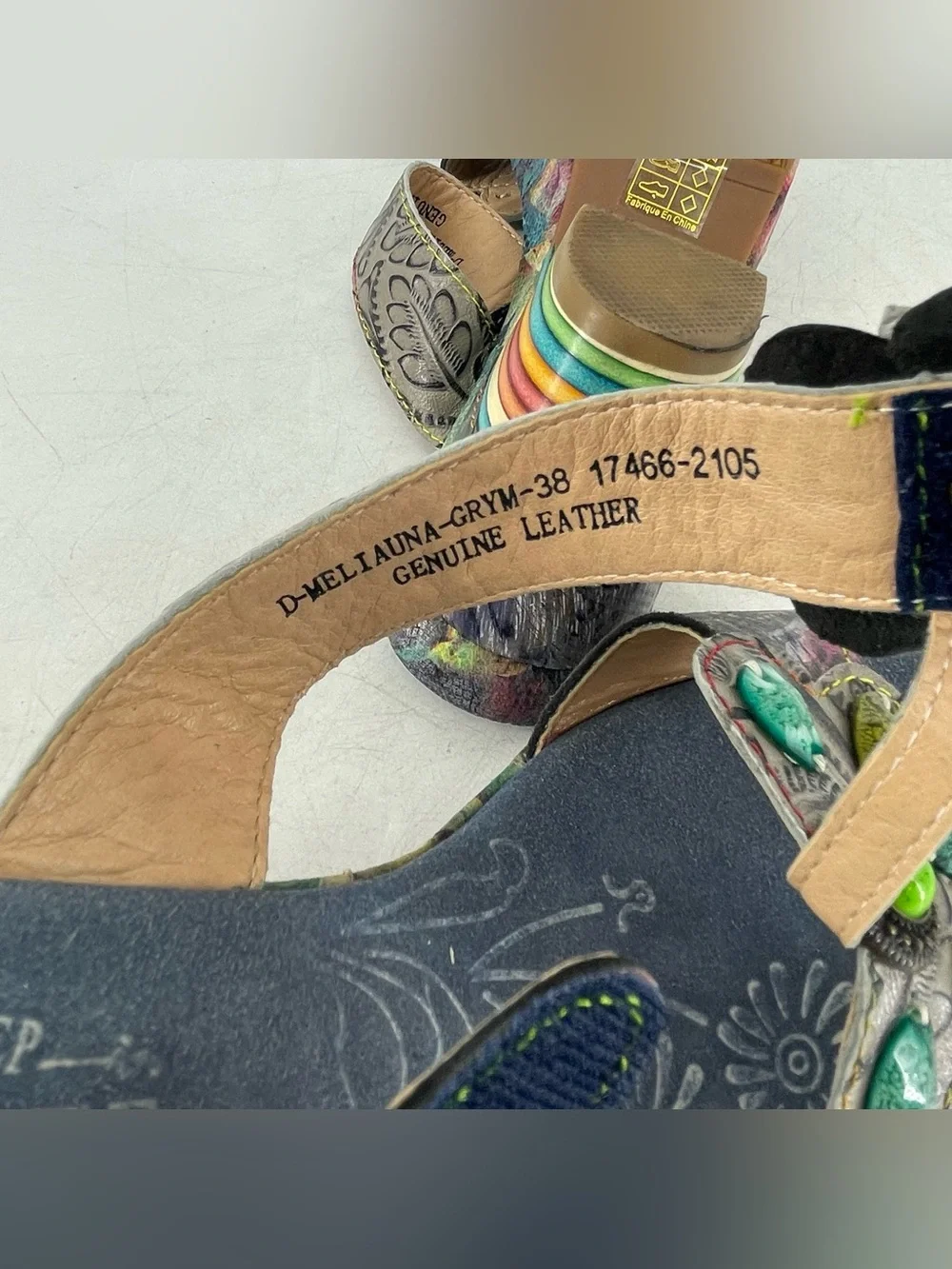 L'Artiste Spring Step Sandals Size 38 7.5 Lilac Painted Leather Rainbow